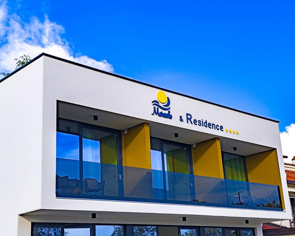 Maresole Beachfront Residence Porec Bagian luar foto